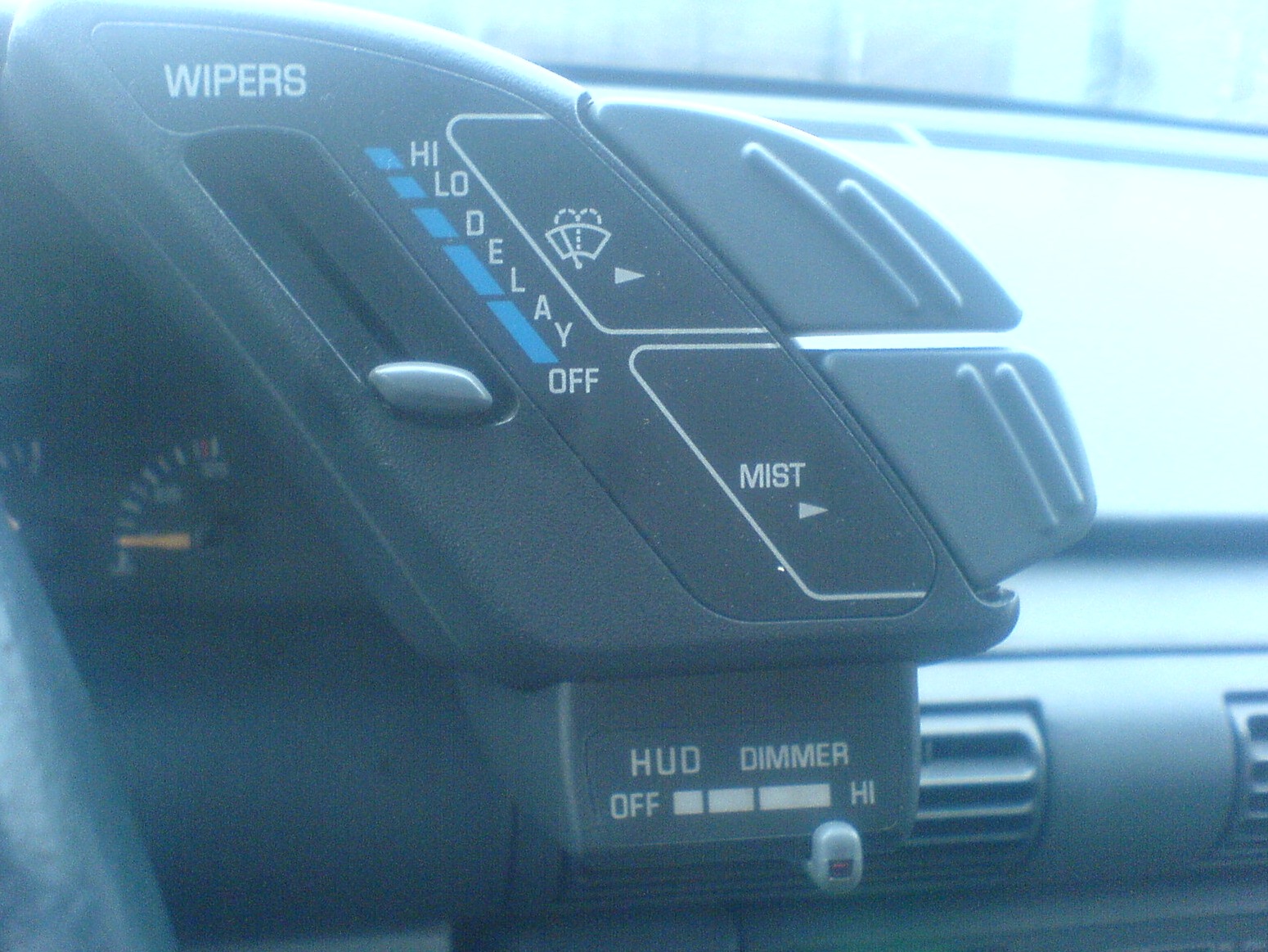 Установка HUD (head-up display) 4