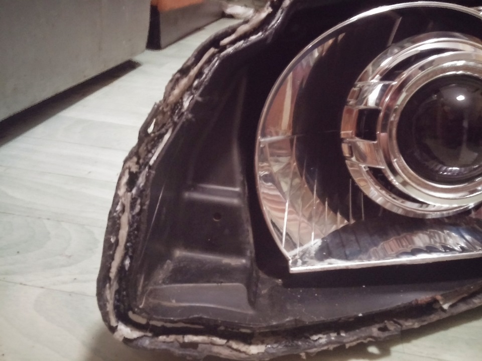 #АвтоСвітло Дешевий герметик для фар DoneDeal 1