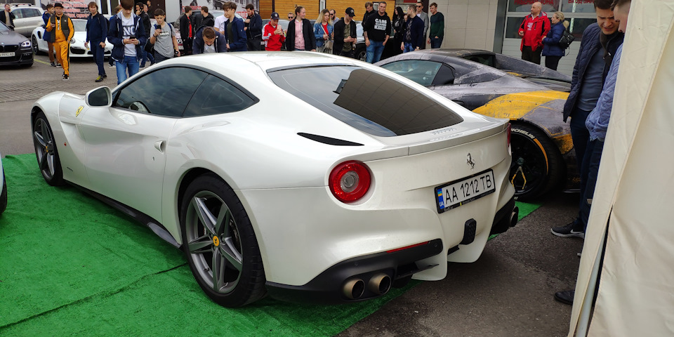 Cars and Coffee Ukraine 2019 5