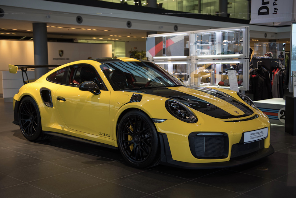 Porsche Exclusive Manufaktur 1