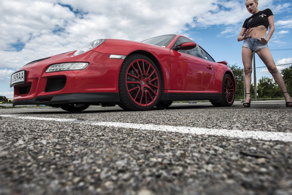 Porsche girls))) 4