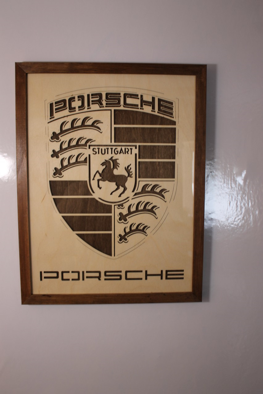 Знак Porsche 1