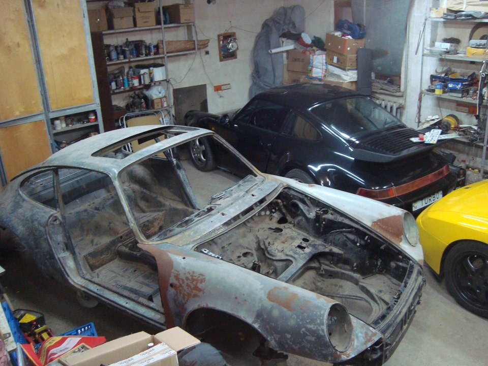 Процес розбирання авто. Частина 4 - 2011 4