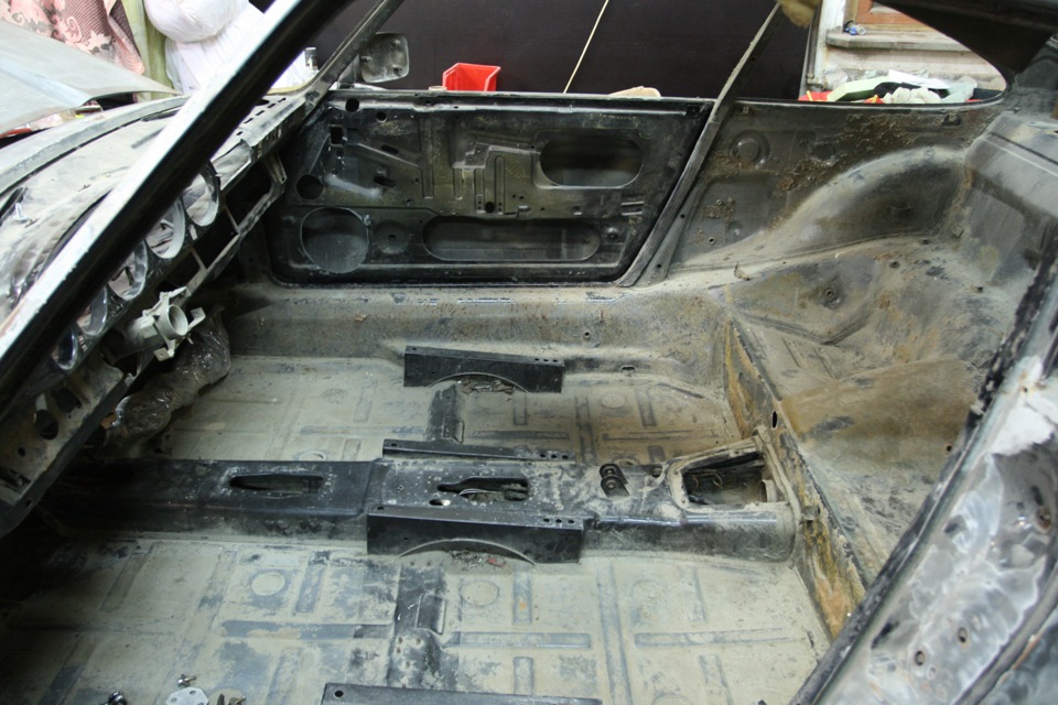 Процес розбирання авто. Частина 4 - 2011 5