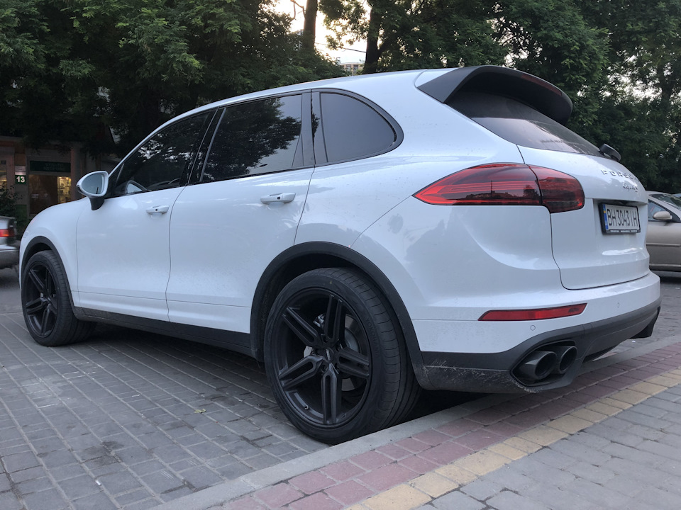 Vossen 21 на Porsche Cayenne 1