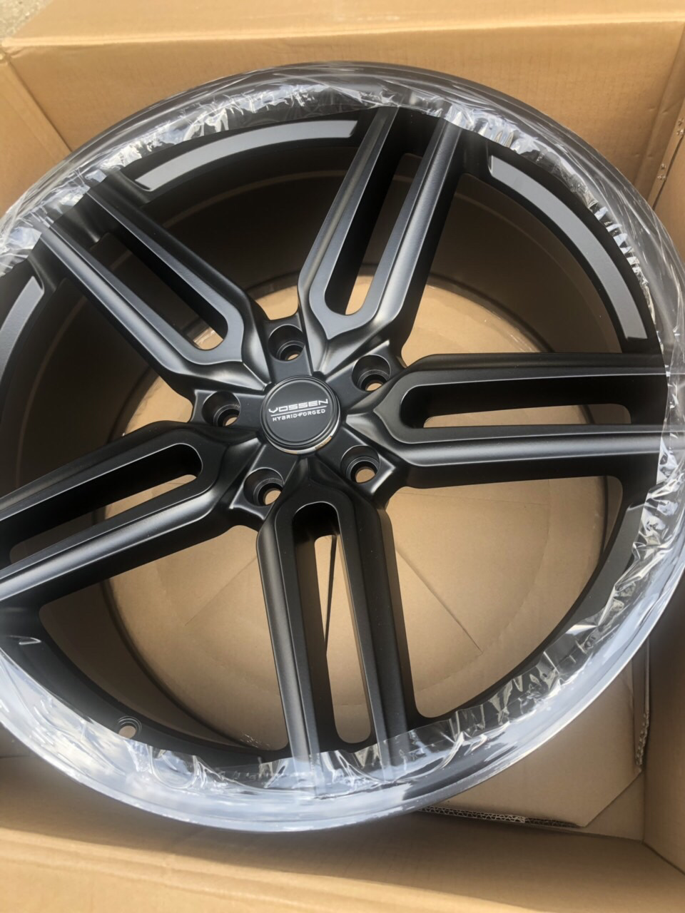 Vossen 21 на Porsche Cayenne 5