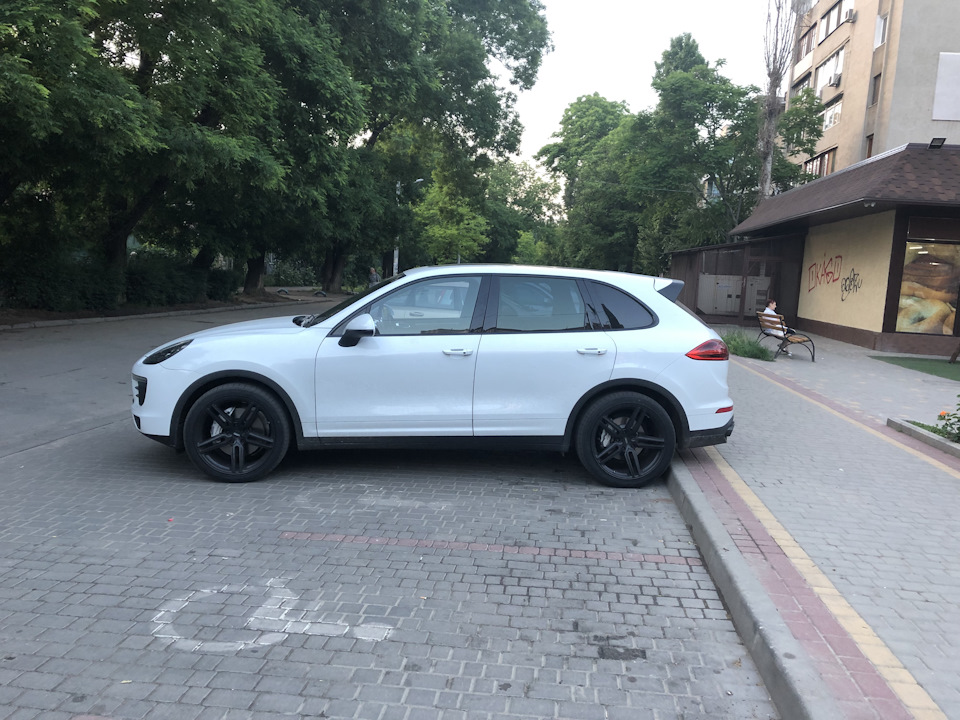 Vossen 21 на Porsche Cayenne 2