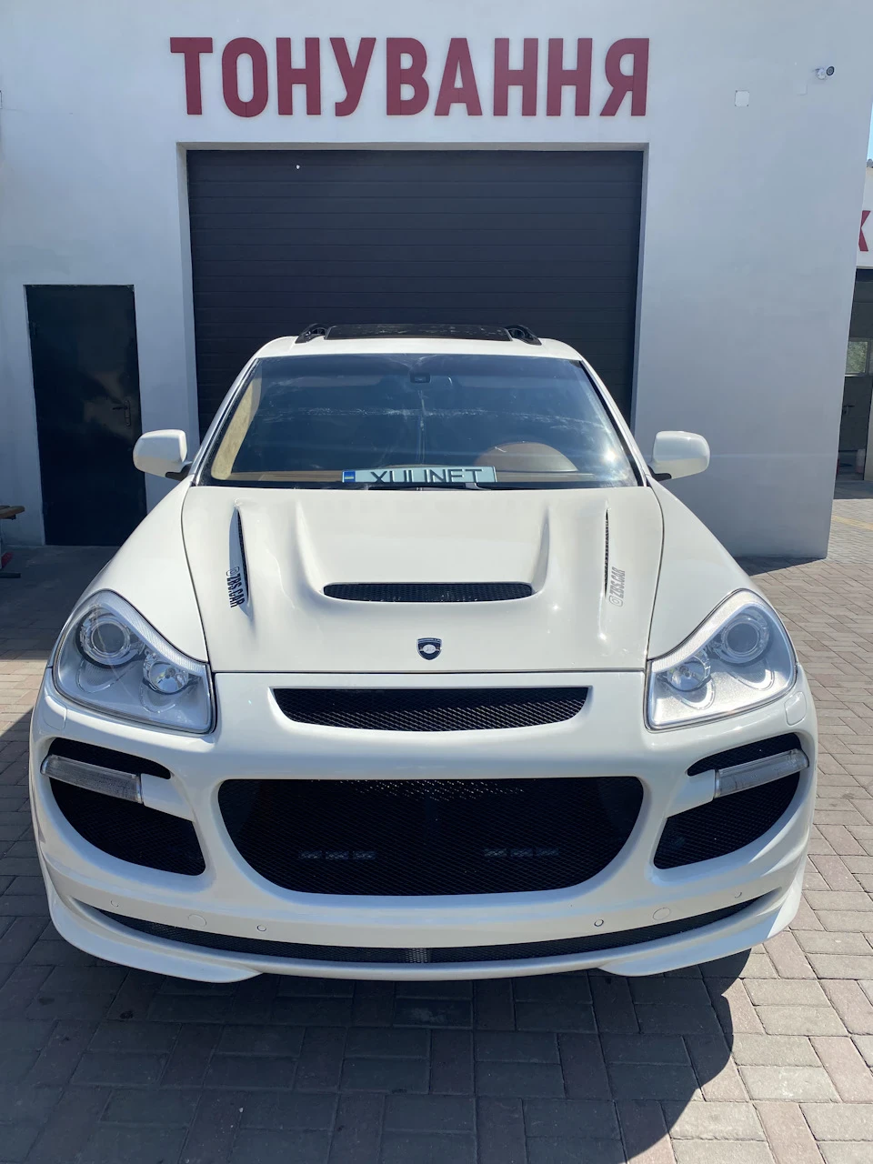 Тонування лобового на Cayenne 😎