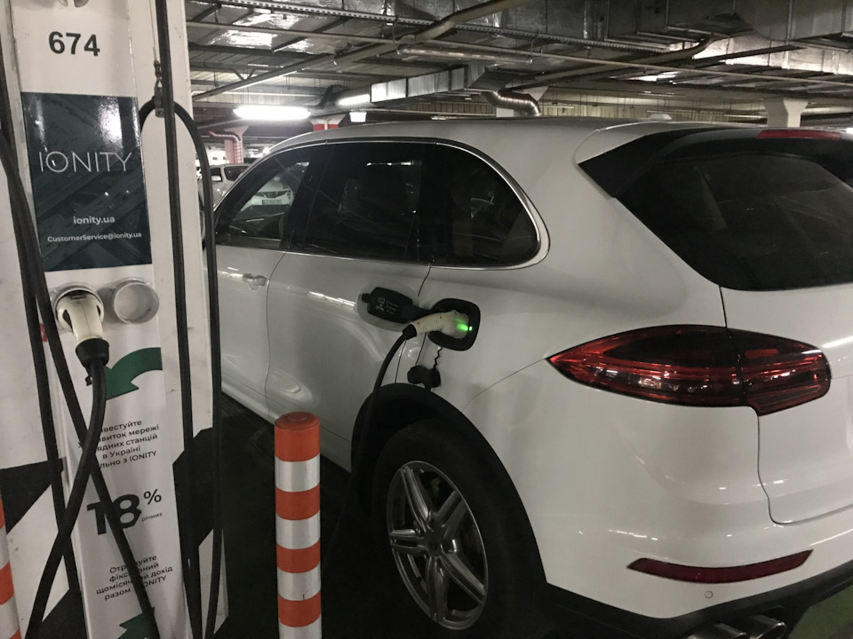 Porsche Cayenne Hybrid Заміна ременів та свічок 2