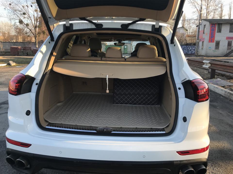 Просто багато фоточок :) Porsche Cayenne Hybrid рестайл 3