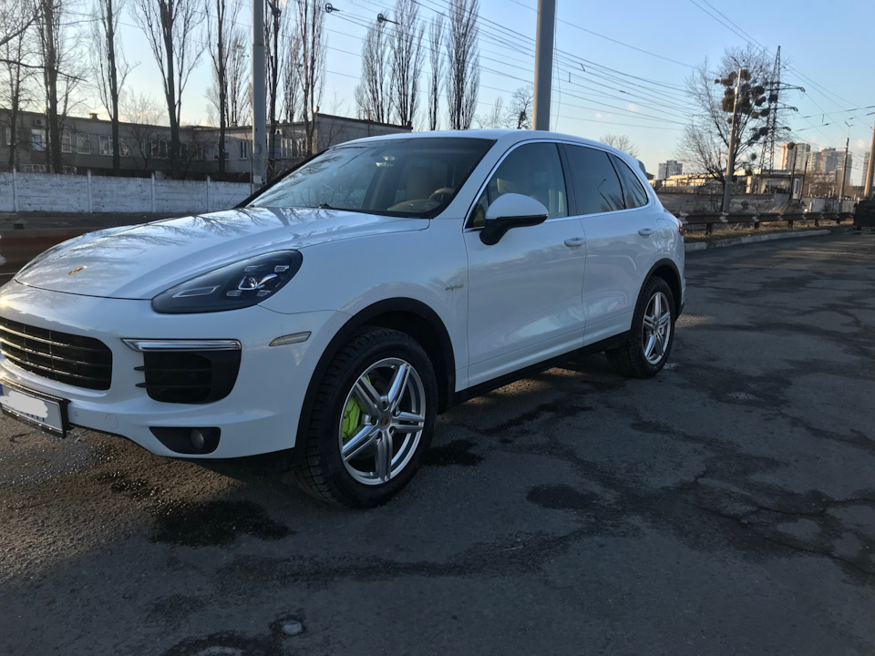 Просто багато фоточок :) Porsche Cayenne Hybrid рестайл 1