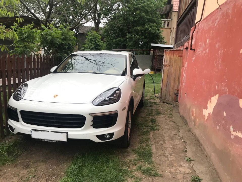 Зарядка Cayenne від бабусиної розетки 1