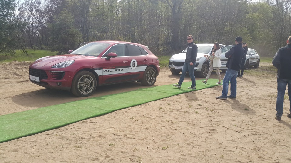 Позашляхові пригоди Cayenne та Macan 2