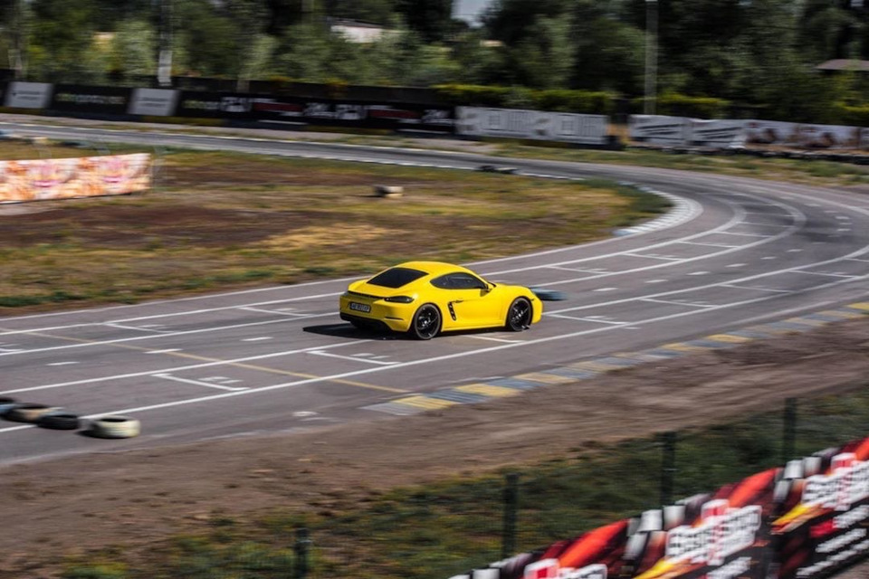 Перший заїзд по кільцю на час 🏁 3
