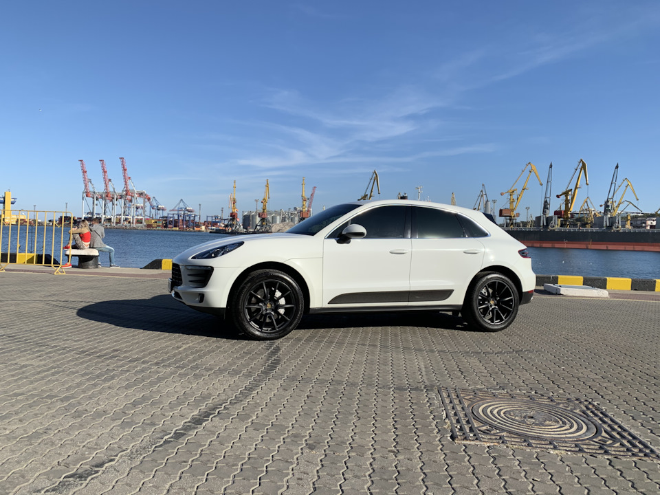 Нові фото, авто виставлено на продаж 1
