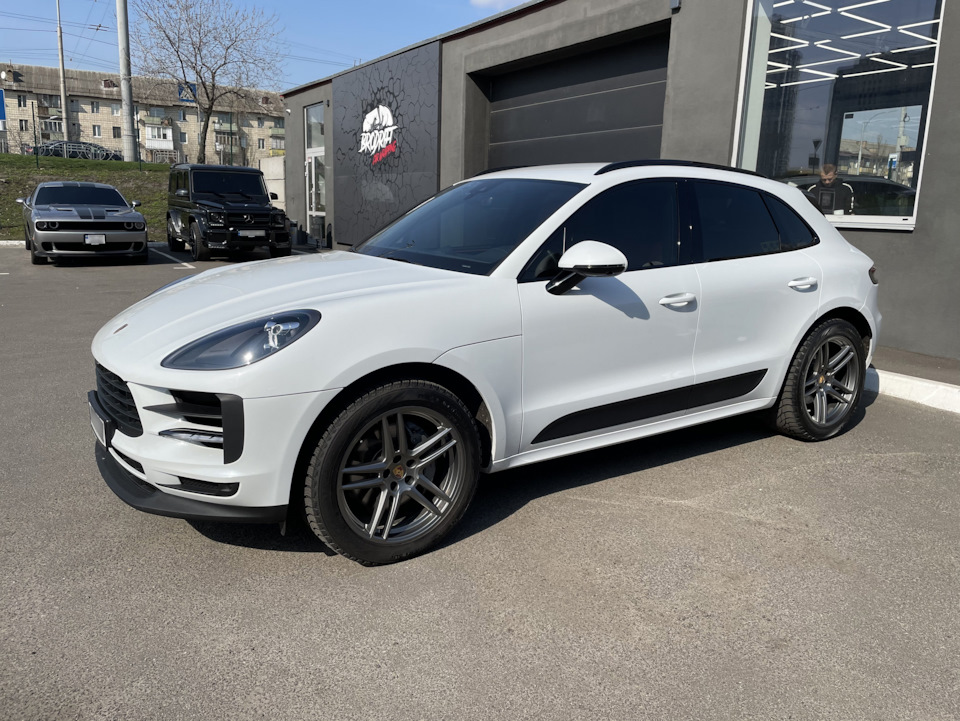 Продам Porshe Macan S 2