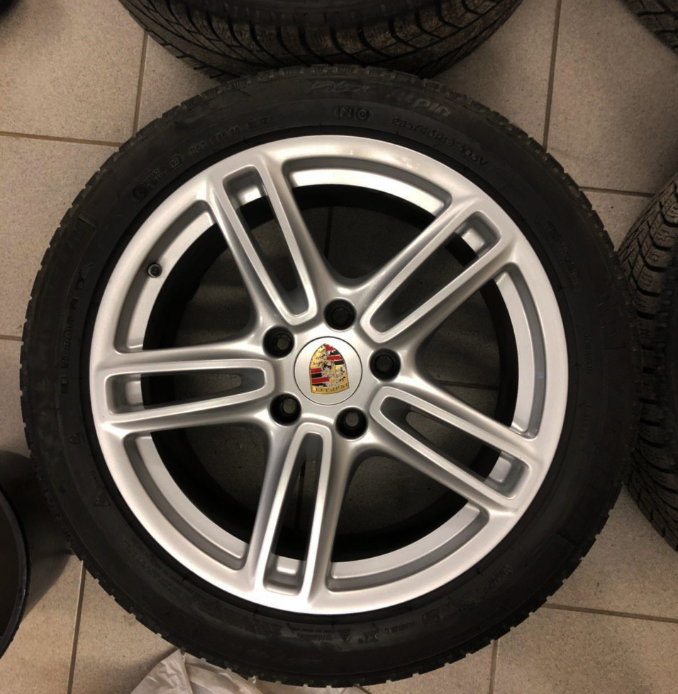 Продаю комплект зимових коліс R19 з шинами! 2