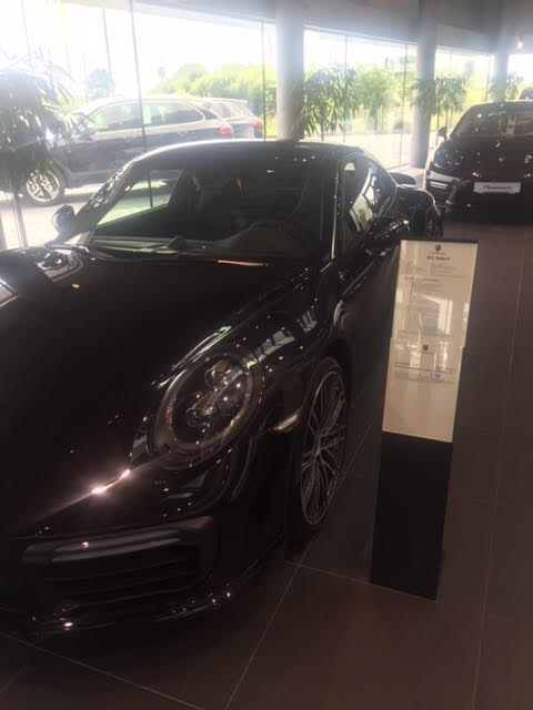 ГЛАМУРНІ 911 TURBO S І GT3 3