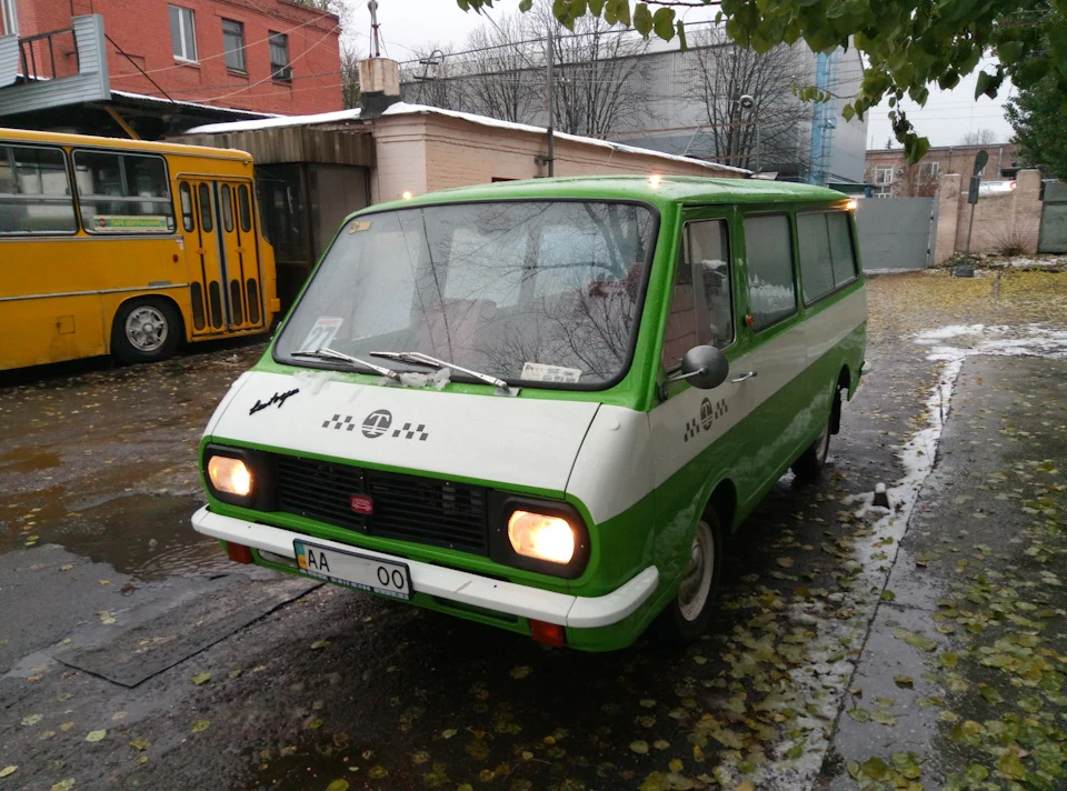 Осінні фотки РАФ-2203