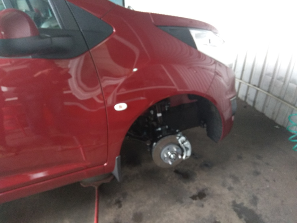 С автосалона на шиномонтаж. 2