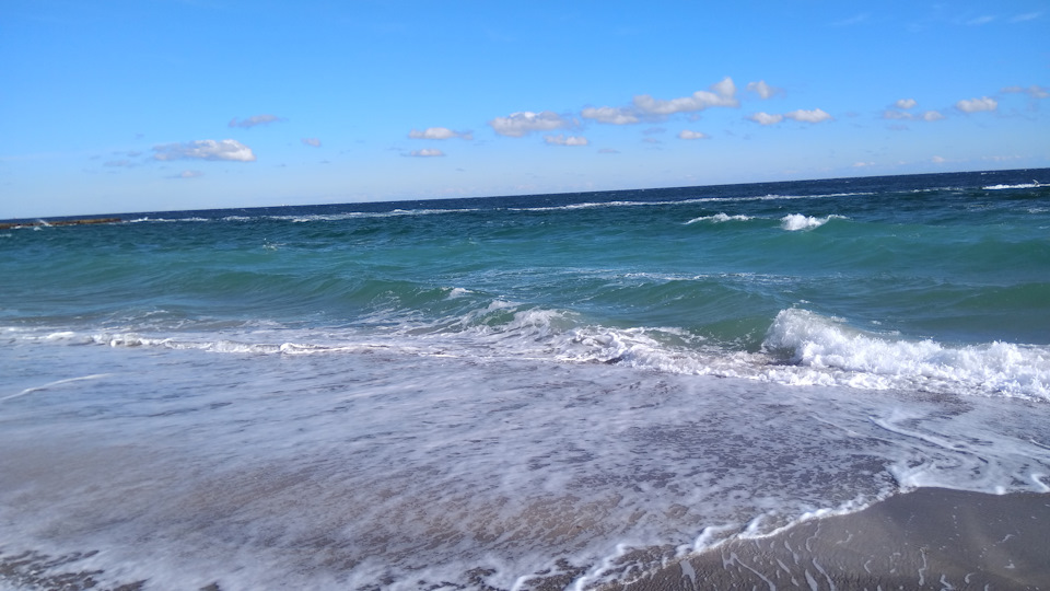 Осіннє Жовтневе море) 1