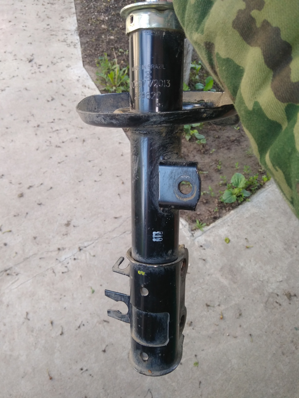 Мінус передні амортизатори KYB. 5