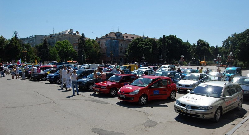 Трохи фотографій з Автопараду Renault - 2007, 2008 5