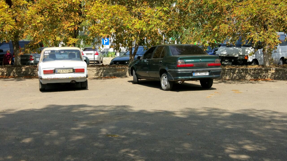 1. Знайомство з Рено 1