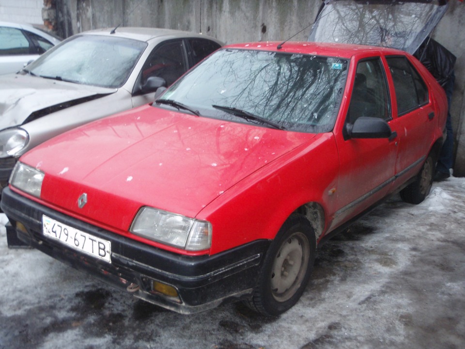Хотів заїхати на заправку :( 5