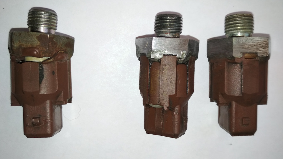 Перевірка датчика детонації F3P 674 1.8l 1