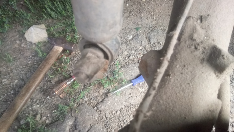 Не рівні дороги проти Рено! 1