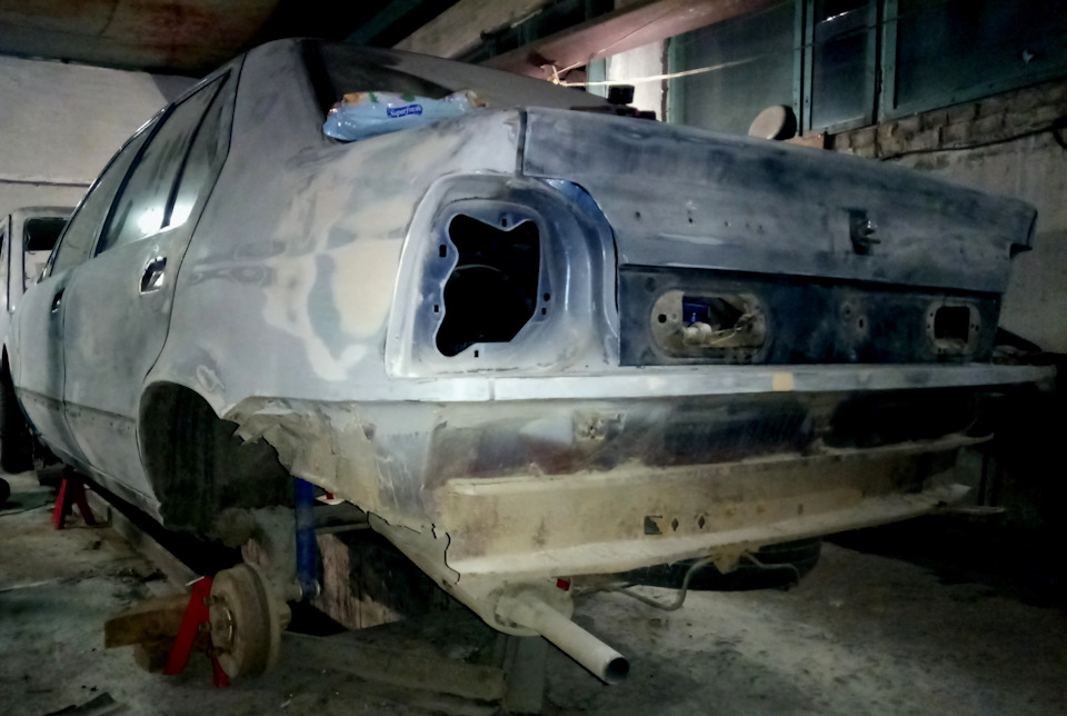 Авто на стійки, диски на піскоструми і на фарбування порошком 4