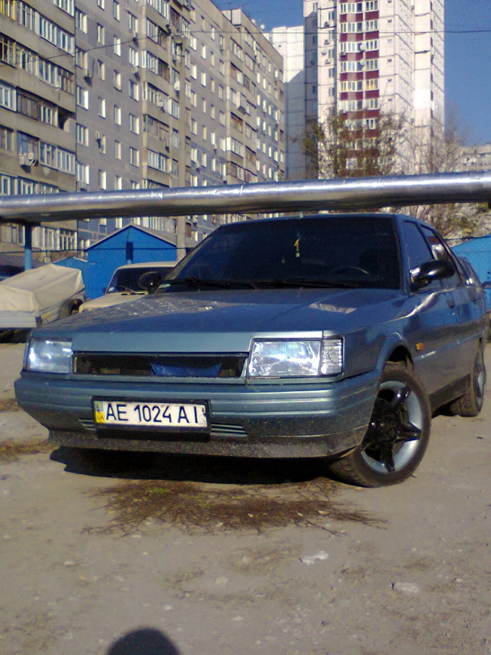просто на стоянці)