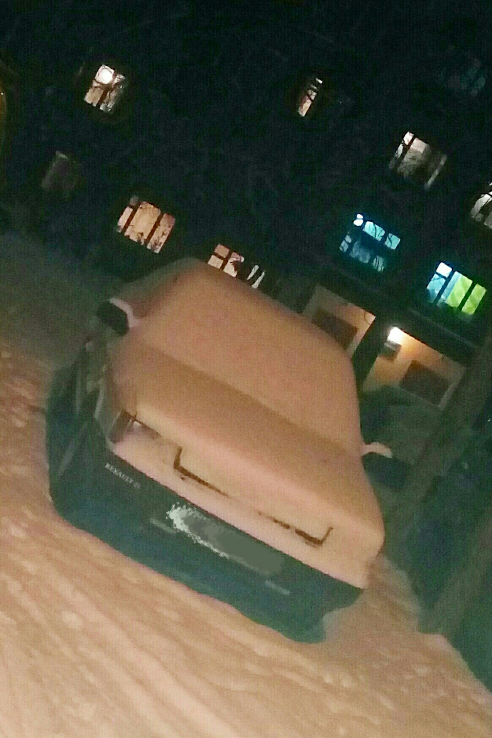 Неприємності 4