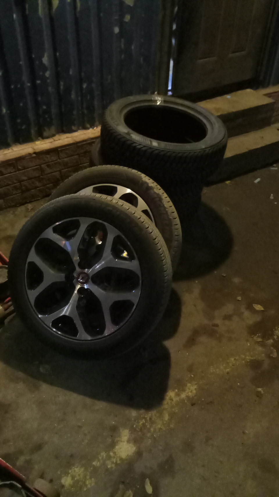 Зимові шини Kumho WinterCraft WP71 5
