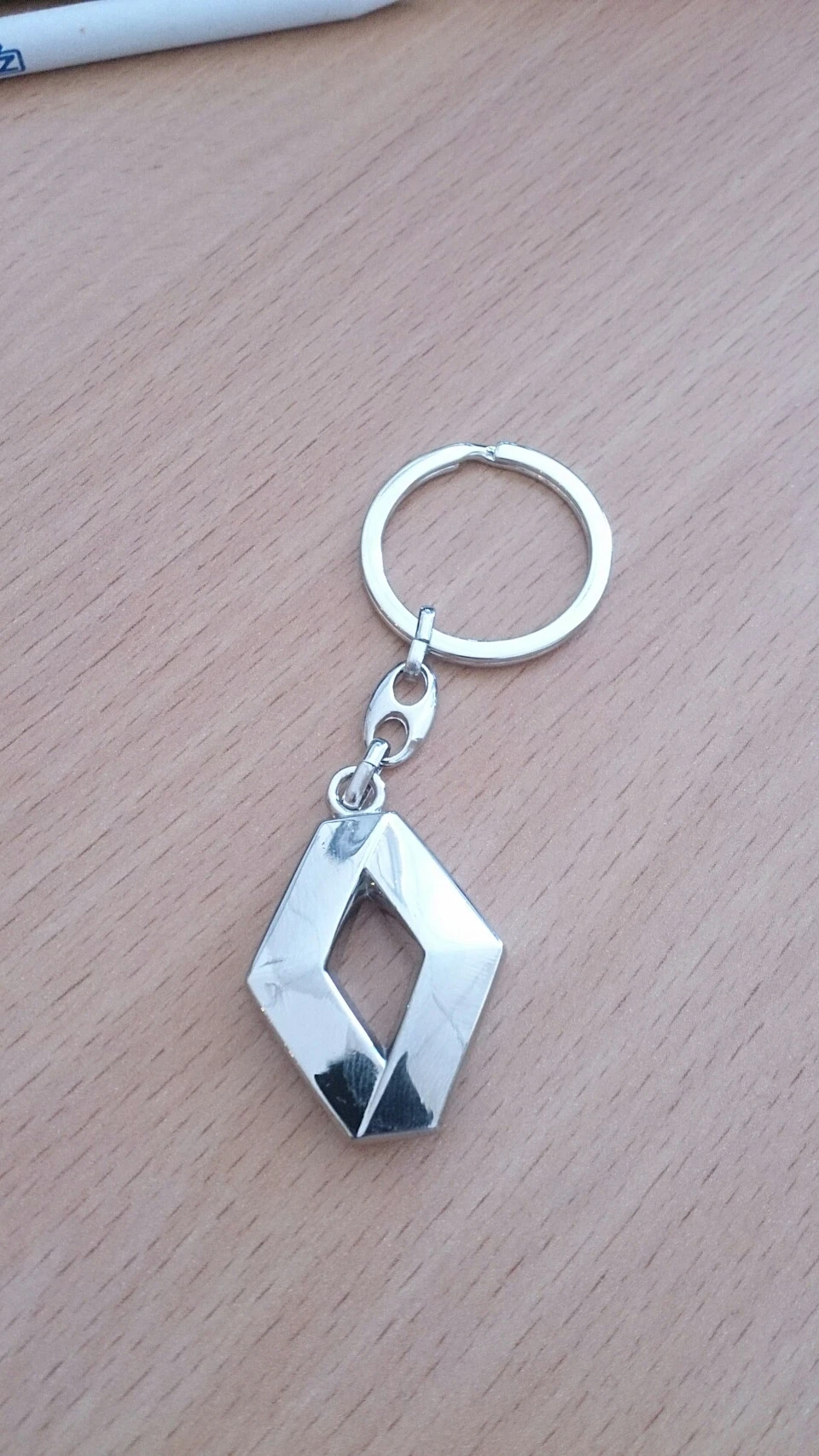 Скоро весна. Нові двірники.
