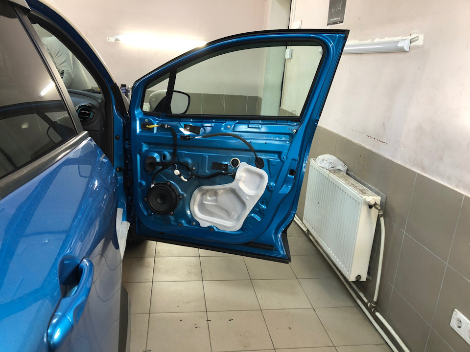 Шумоізоляція Renault Captur 5