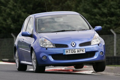 Чим відрізняються Clio RS 197/200? 1