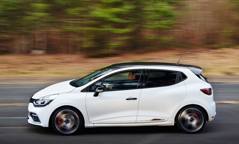 Clio 4 RS Trophy 3