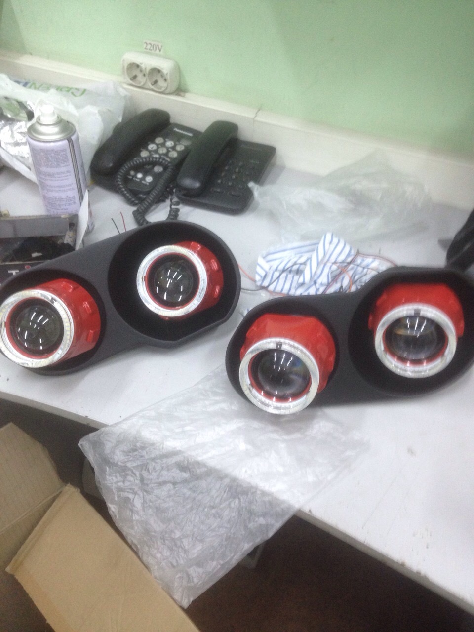 Лінзи у фари з ангельськими LED очками з функцією повороту. 2