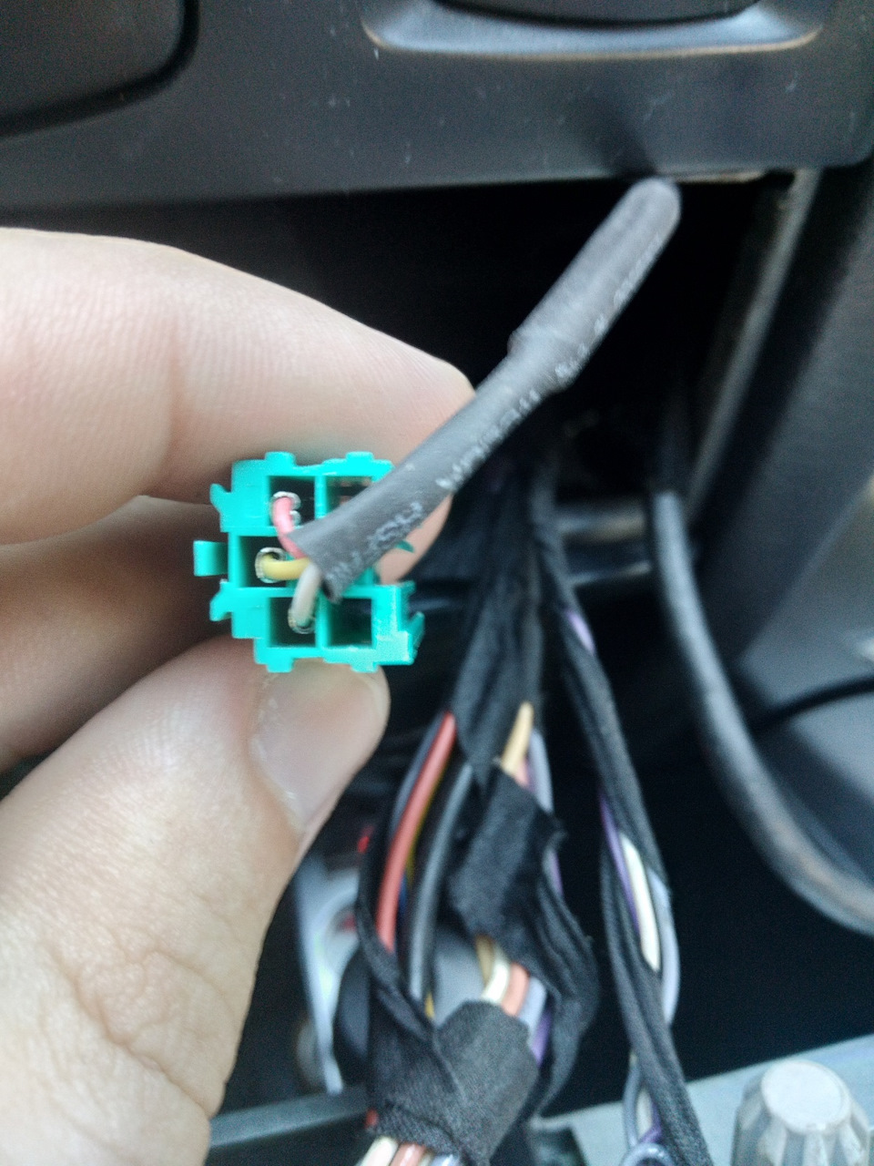 AUX+USB в штатну магнітолу 3