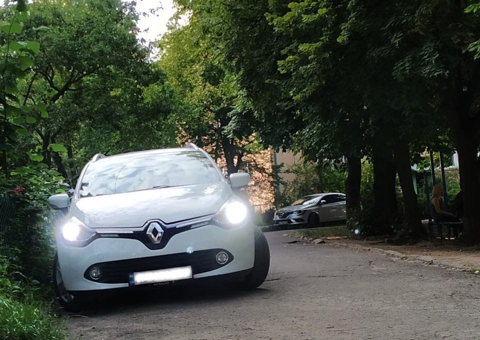 Лампочки LED H1 Clio 4 4