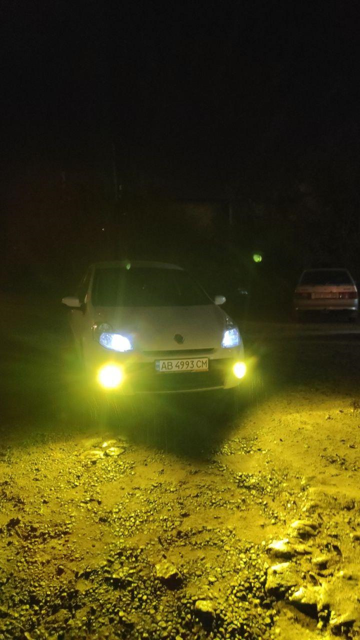 Установка діодних ламп - 3-х рівневого спектру світла - в протитуманні фари renault clio 3 3