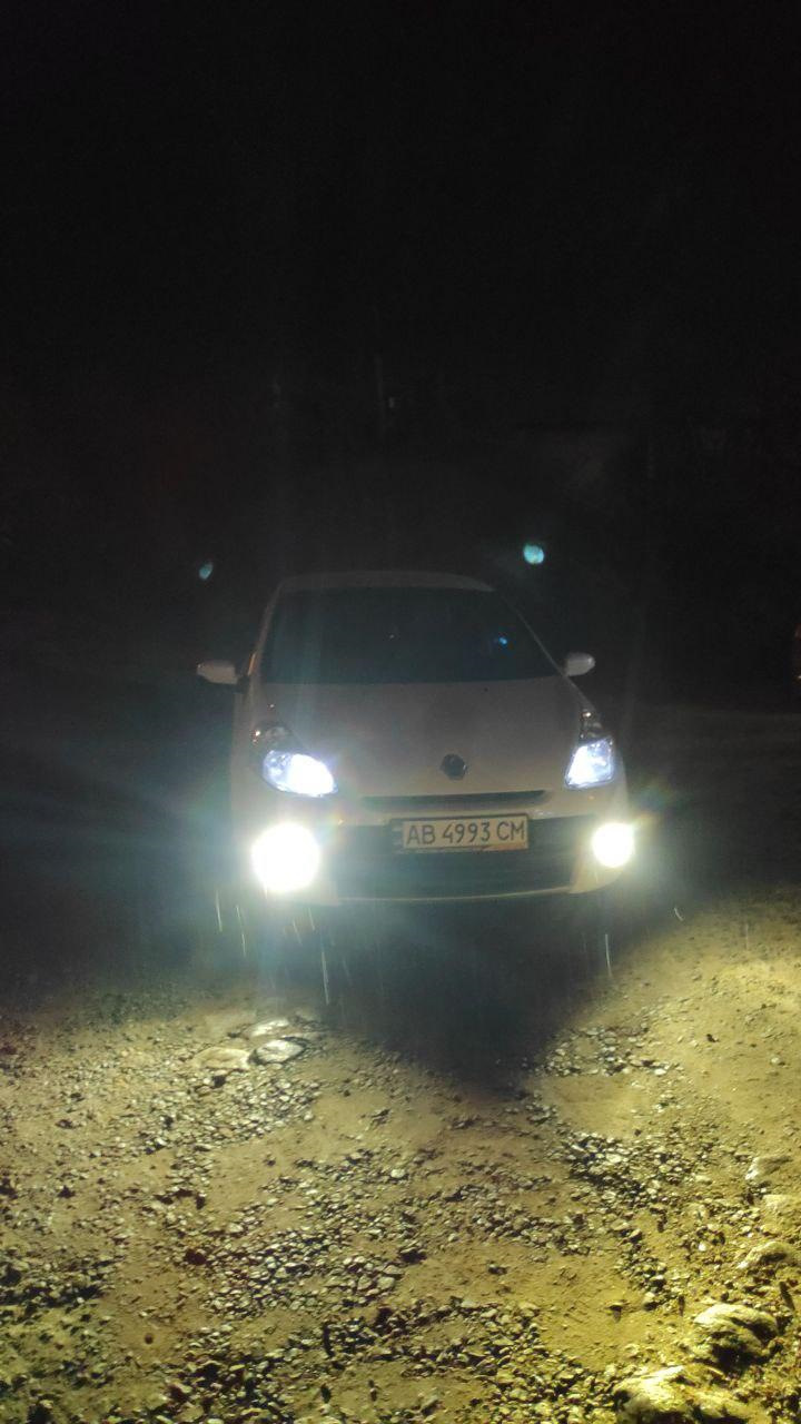 Установка діодних ламп - 3-х рівневого спектру світла - в протитуманні фари renault clio 3 1
