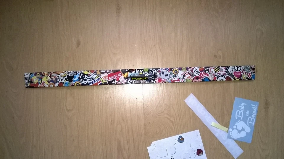 sticker bombing
