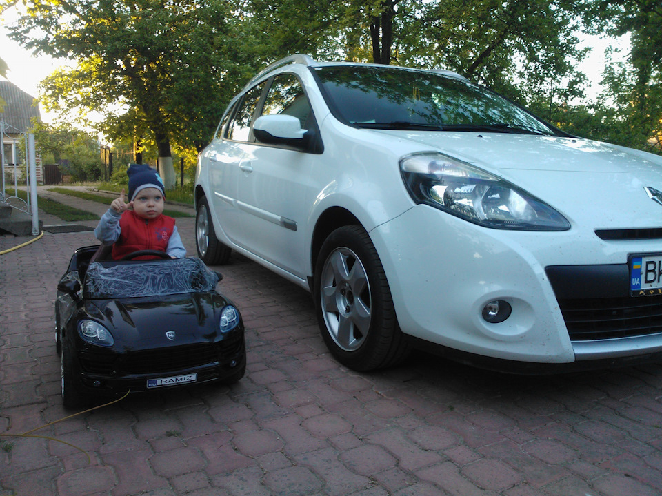 У нашій родині з'явився ще один автомобіль. 3