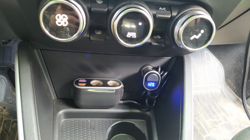 Доп гнізда usb та прикурювача 3