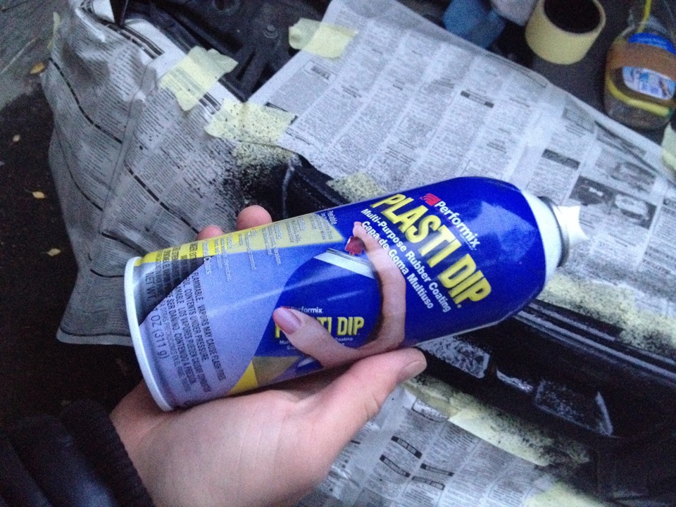 Грати в чорний колір за допомогою Plasti Dip 2