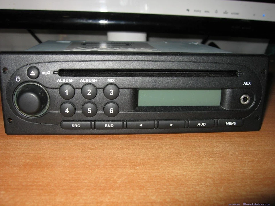 Штатна магнітола blaupunkt