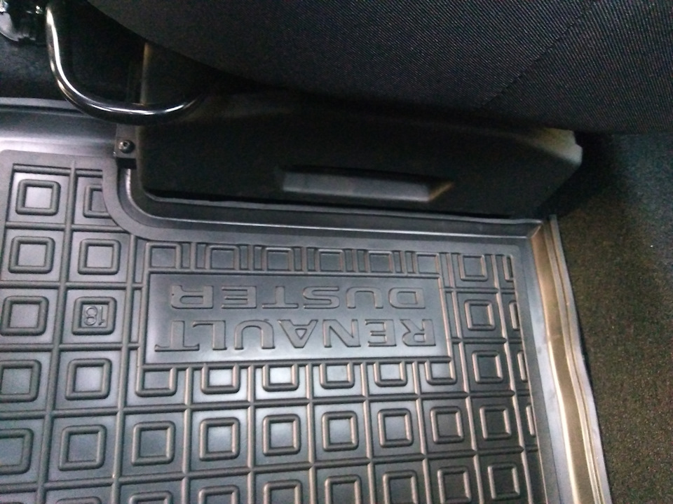 Думаю, трохи захисту не зашкодить... 2